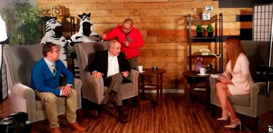 AMUN_Noticias's tweet image. #ActitudCebra #JustAddZebra Alcaldía expone programa de las Cebras en un encuentro del BID en Washington
[Para mayor información --&amp;gt; bit.ly/2Bv9Q7A ]