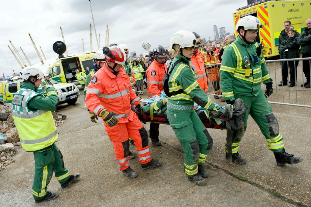 HewettChris's tweet photo. #UKHART are recruiting!

@SWASFT has two Hazardous Area Response Team units and #paramedic recruitment is now live at both #Exeter and #Bristol.

#999rescuesquad
#ambulance
#HARTparamedic
#EPRR

https://t.co/NsINg3x1rs
https://t.co/pSthEBwzaK https://t.co/5vPONjce38