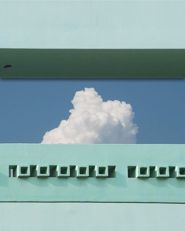 Gorgeous Juxtaposed Image created by <a href="/tinycactus/">Tiny Cactus</a> .
.
.
#blue #green #mint #fitzroy #nyc #cloud #sky #nature #building #juxtaposition #composition #mmm_gram #architecture #justgoshoot #rsa_minimal #mindtheminimal #paradiseofminimal #palette #pico #cube #i… ift.tt/2Bwbx4y