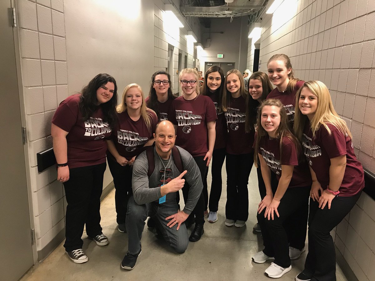 Falconsingers's tweet photo. Good luck,  Coach Batch! https://t.co/uoOr08U1wU