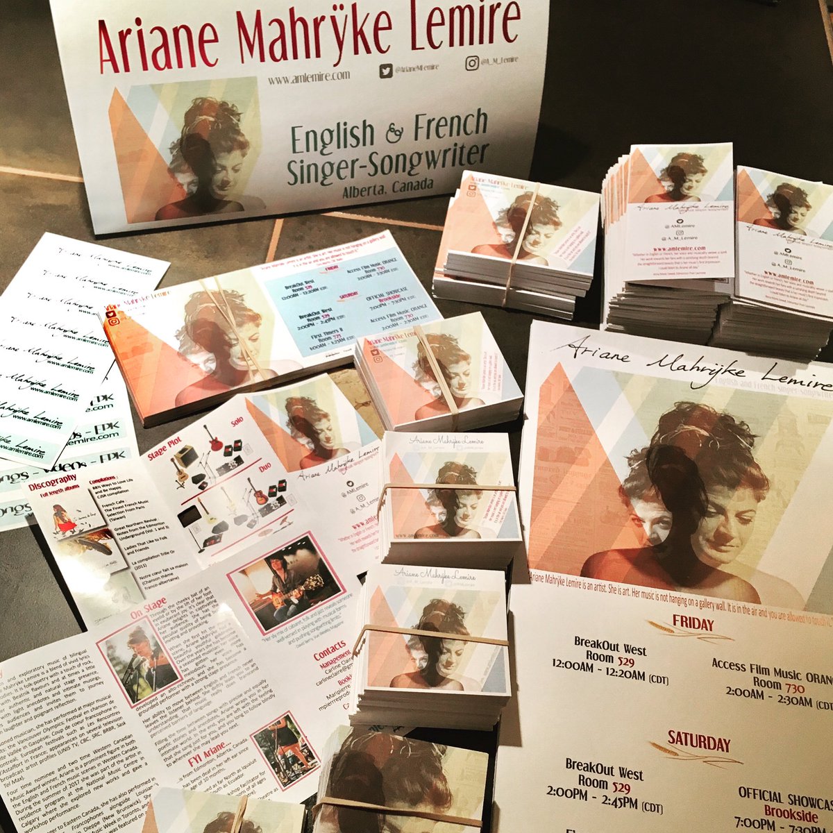 ArianeMLemire's tweet photo. Kansas City here I come. 6 shows in 2 days! De belles balades et du bon franglais... #OfficialShowcase #FAI30 #30yearsofFAI @Alberta_Music @folkalliance @BreakOutWest https://t.co/VF8YGGmEJG