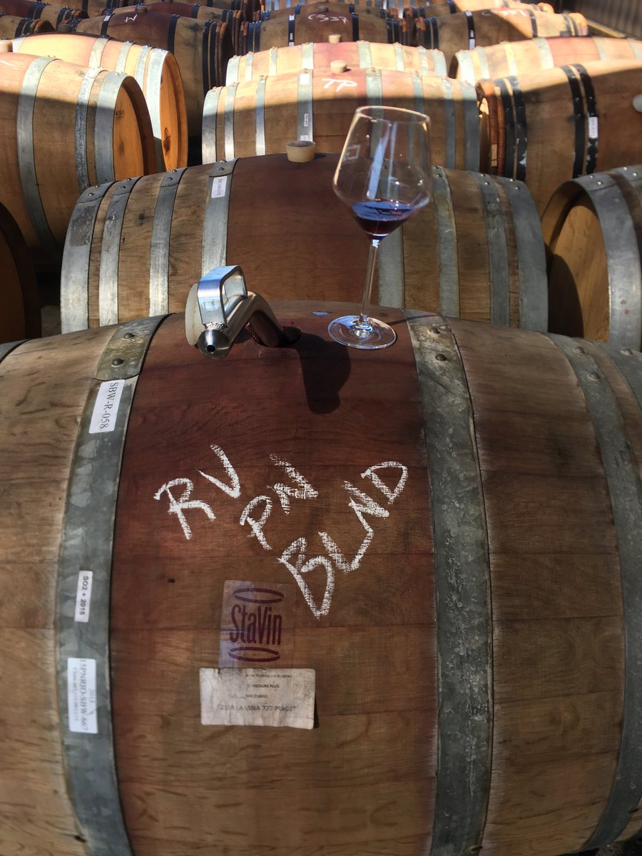 SBWinemaker's tweet photo. Tasting through 2015, fantastic vintage. https://t.co/ExHnOJEbDd