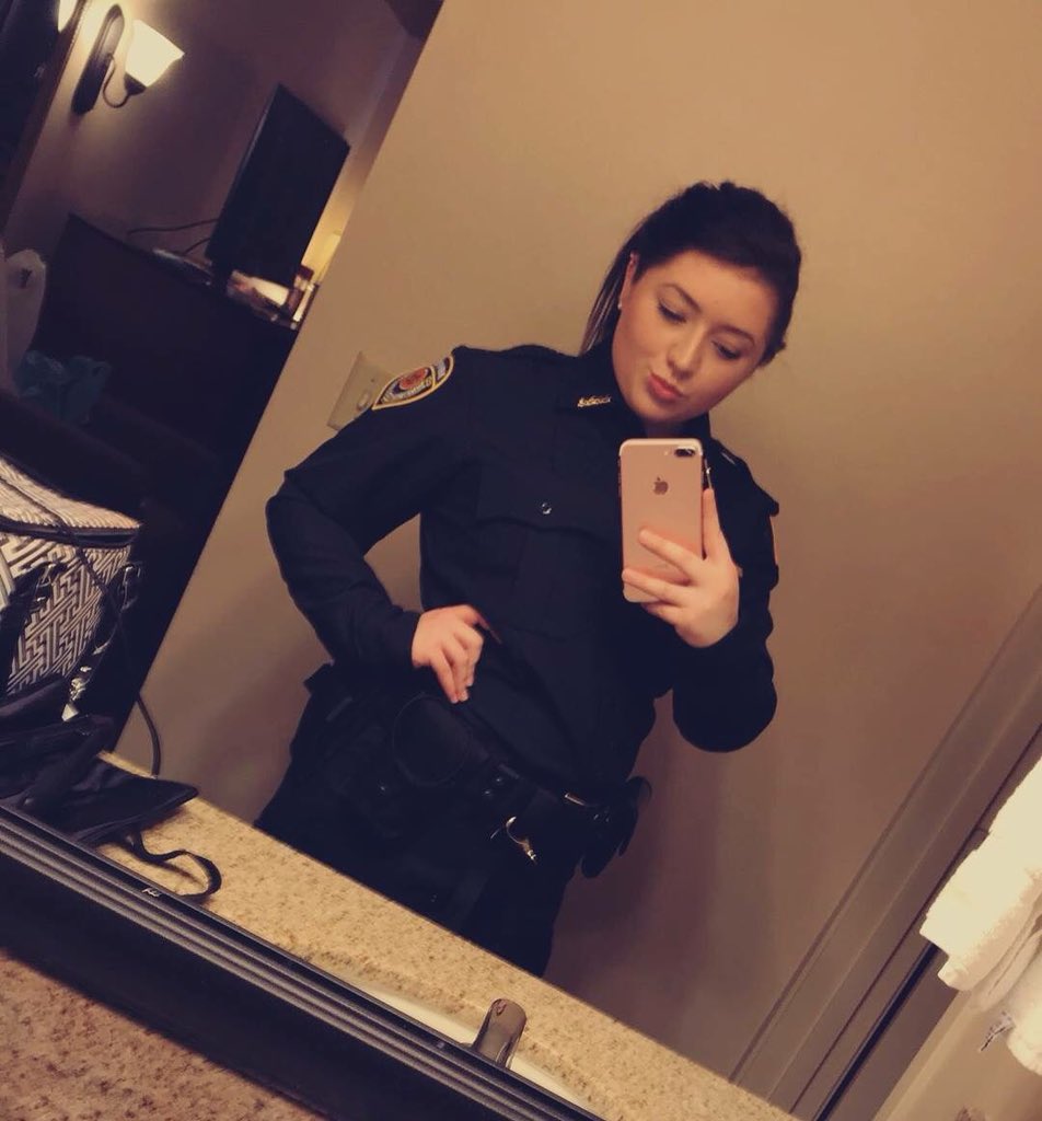 morgss08's tweet photo. @madimcarlson is the cutest corrections office I have ever seen 😍 so extremely proud of you, Mads! Congratulations on your new job! Kill it out there ♥️ I love you forever https://t.co/fDAatQdm0g