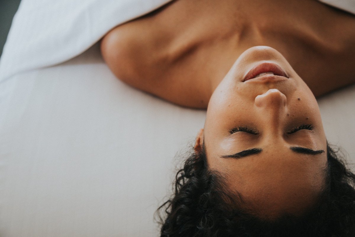 Don't let stress ruin your trip. Our SPA offers Swedish, Deep Tissue, Prenatal and Sports Massages. bit.ly/2ffYgEC #RelaxWithArt #21cSPA