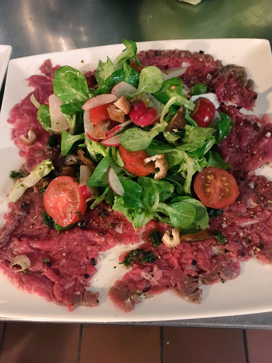 burunacik_elfi's tweet photo. Heute gab es Rinderfilet #cappacio mit einem frischen #wintersalat 😋😋 https://t.co/mX7vm1Vhit
