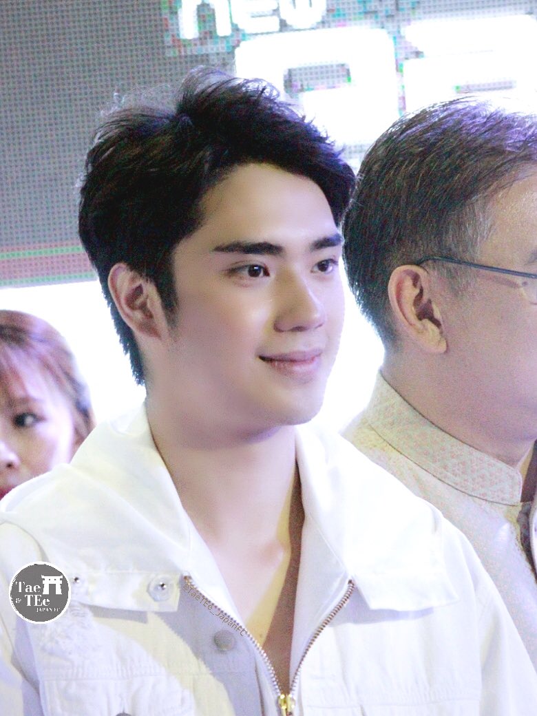 TaeTEe_JapanFC's tweet photo. QBIX Event at Chiang Mai 10/2/18 🏍🛵🕶 ⑨ @tee_jaruji #อะไรอะไรก็ตี๋ #tee_jaruji #teethanapon #TaeTEeJPFC #yamaha #Qbix #SafeRideSaveLife #Bluecore #yamahasocietythailand #revsyourheart #solarboysproject #sbfive https://t.co/VzBZgBs4Y5