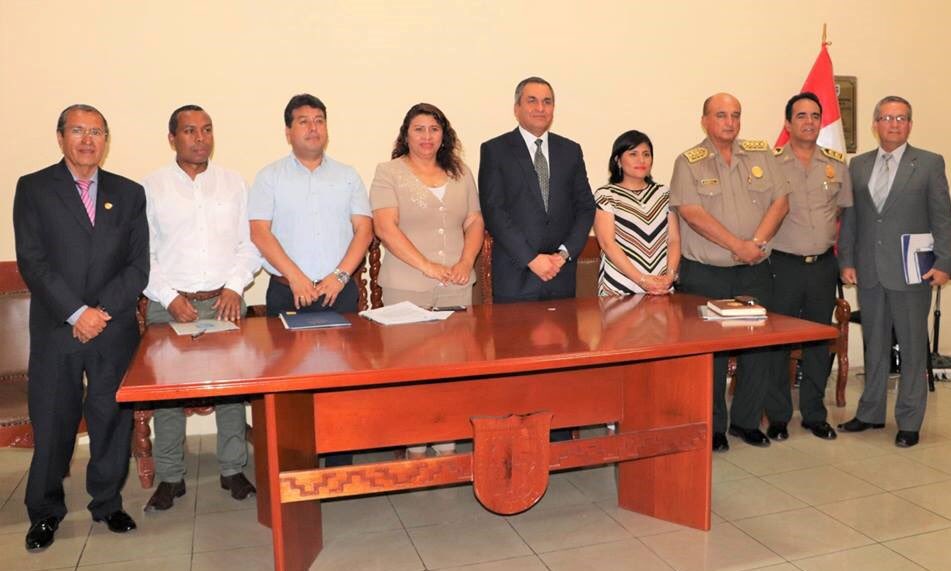 chumbimune's tweet photo. Importante reunión con Representantes de Lima Este y el Ministro del Interior, Vicente Romero Fernández. El objetivo fue evaluar la lucha contra la inseguridad ciudadana. https://t.co/3sXyvblFV3