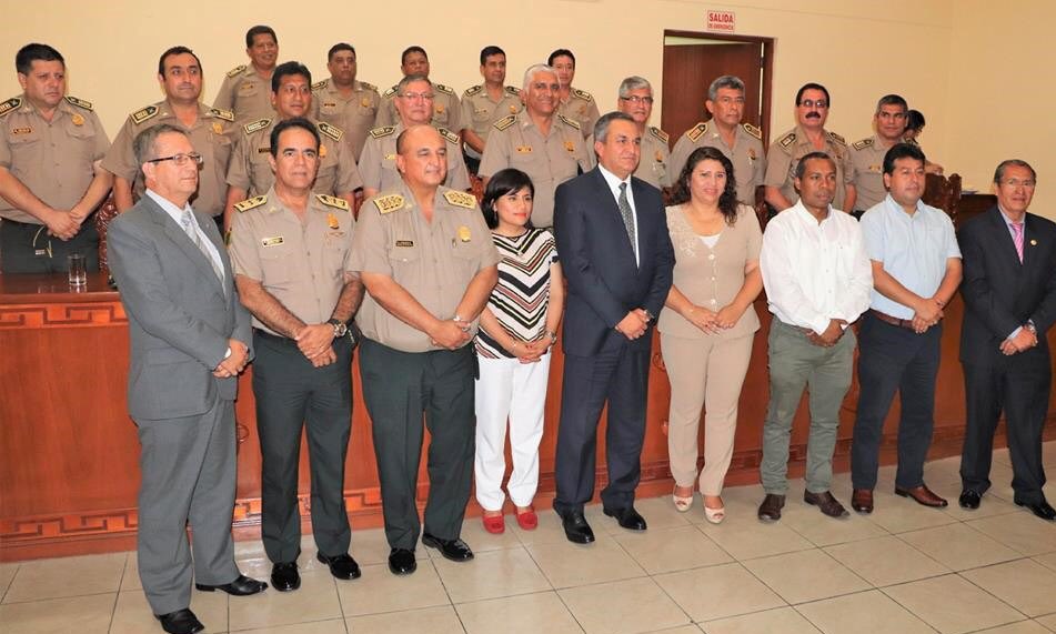 chumbimune's tweet photo. La tarde del 13 de febrero, nuestra municipalidad fue sede de la reunión de representantes de Lima Este con el Ministro del Interior, Vicente Romero Fernández. #SantaAnita #trabajandoportuseguridad #SeguridadCiudadana https://t.co/FvA1YQFT8A