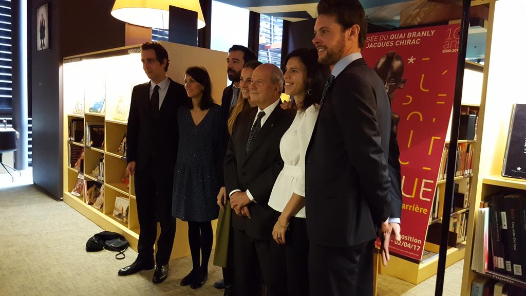 martiRD's tweet photo. Marc Ladreit de Lacharriere fait la + grosse #donation à un #musée français depuis 1945. 36 oeuvres d'art africain et oceanien évaluées 52 millions €. Soit 40 années de budget d'acquisition du @quaibranly #mécénat #Fimalac https://t.co/TEagqaZNBG