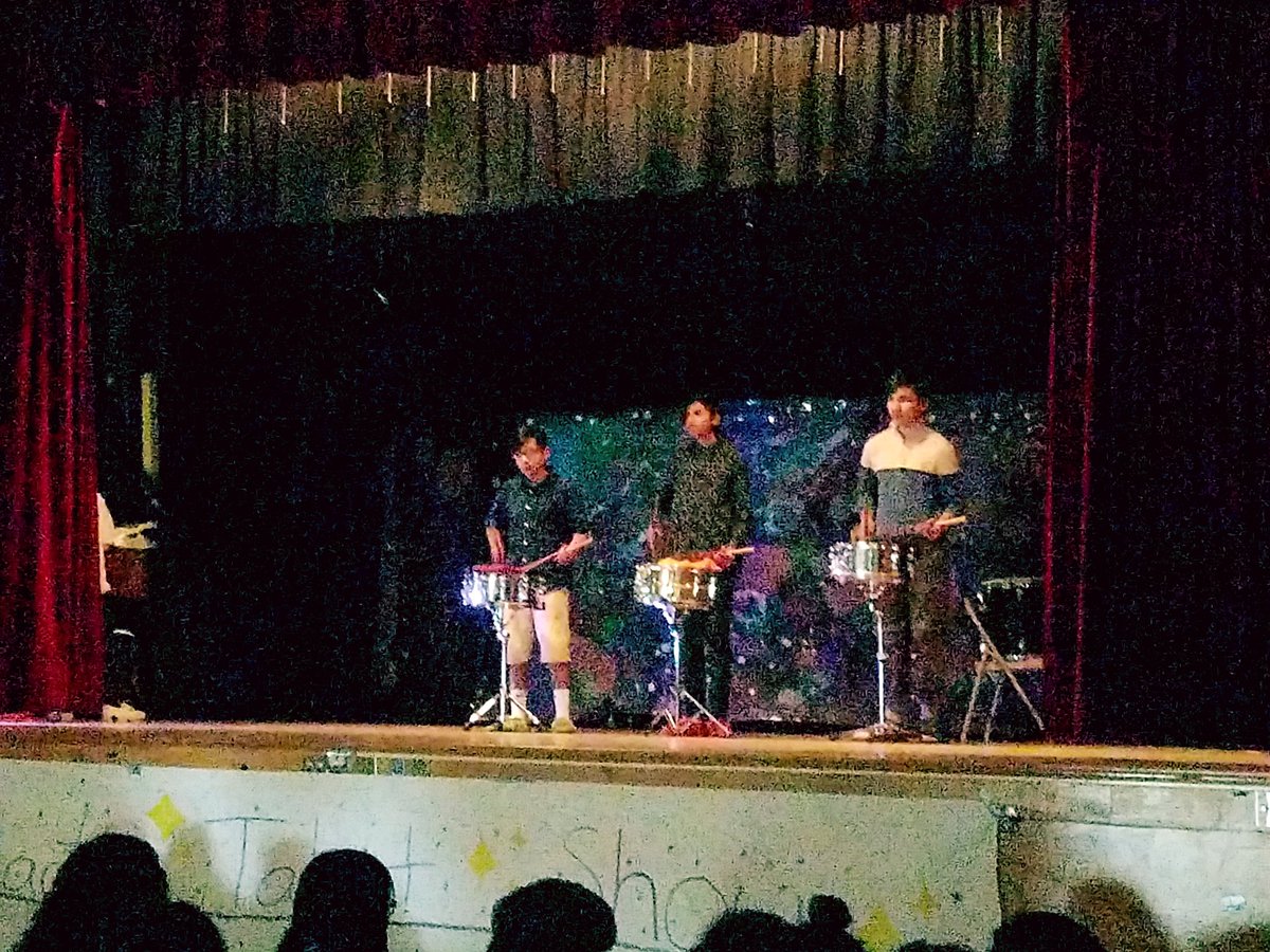 THMSWEBcrew's tweet photo. #THMSWEBcrew put on an amazing  talent show today great job to all of our talented tigers!! @ColtonJUSD @THMS_CJUSD https://t.co/McFmoOJ5lY