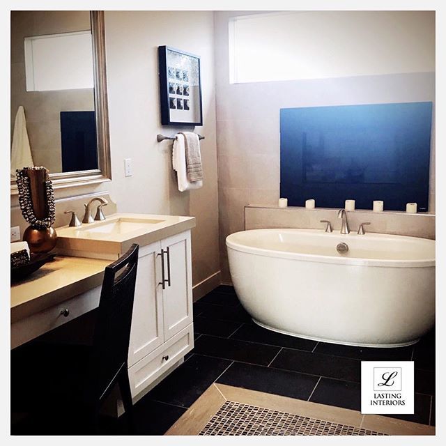 LastingInterior's tweet photo. Can we just talk about this #Bathroom for a minute?!?! The #TileDetail, the #Tub, and yes, thatโs a #Fireplace above it! The #Candles are just the finishing touch. Ahhhhhhhhh . . . #RelaxationAtItsFinest.
*
#Prestige @ #GriffinRanch. #GrandOpening this #โฆ https://t.co/6HJ7t67eK8 https://t.co/CsJWBQn9sV