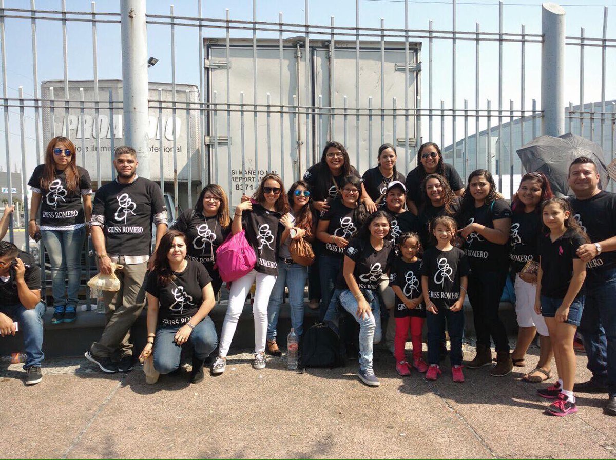 TeamMtyGR's tweet photo. #EventoDigital2016 #ArenaMty #JuevesDeGrissRomero #RecordandoAndamos โค๏ธ๐๐ปโโ๏ธ๐๐ปโโ๏ธ https://t.co/SZ9VdP9H1s