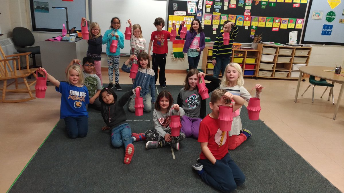 MrsColvinsClass's tweet image. Happy Chinese New Year!