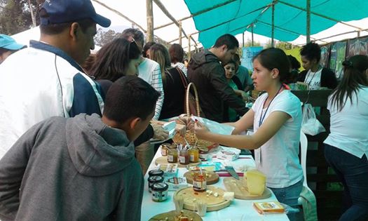 Intiexplorer's tweet photo. #Ecualáctea Feria Nacional del Queso, la mayor feria láctea del País; 12 mil visitantes, 70 expositores, 8 provincias participando, 80 bovinos exponiéndose en la feria ganadera, $ 200 mil en ventas.   MIL GRACIAS¡¡¡¡ Próximamente en todo el País. https://t.co/Sq4yI2s2Xz