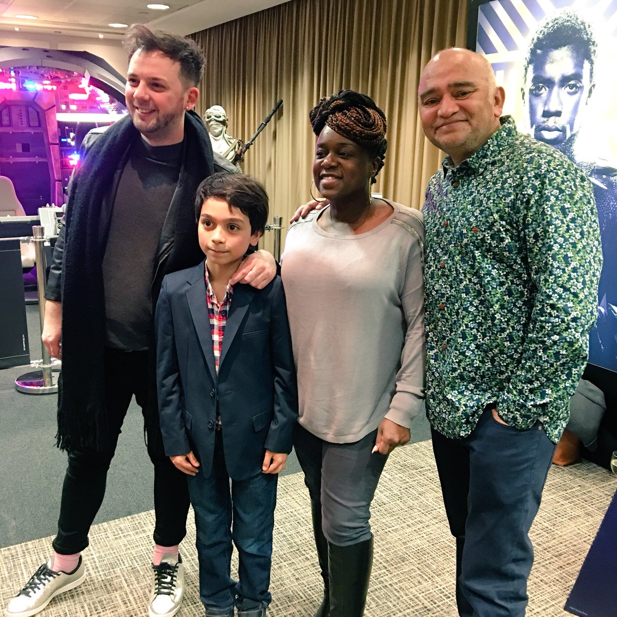 bhaskerpatel's tweet photo. #ClaudeTV @Alex_T_Smith @sixteensouth @DisneyJuniorUK @hodderchildrens @HachetteKids @Tameka_Empson @chalmersbeth @woodlyandwigs @emmerdale @Melissa_Maria @Arenatweet @thebookseller @DisneyJunior @DisneyChannelUK @DisneyChannel @DisneyChannelPR #GordonFlash ππΌππΌππΌπ€£ππ https://t.co/O7dpzo7noc