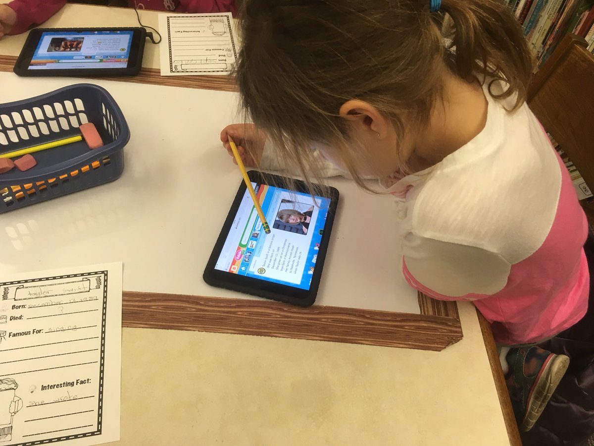 triciapfeil's tweet image. 2nd grade students using Pebble Go Biographies (our favorite) to explore the lives of amazing people!@SASD_SalfordHil @CapstonePub #sasdnext #inquirybasedlearning