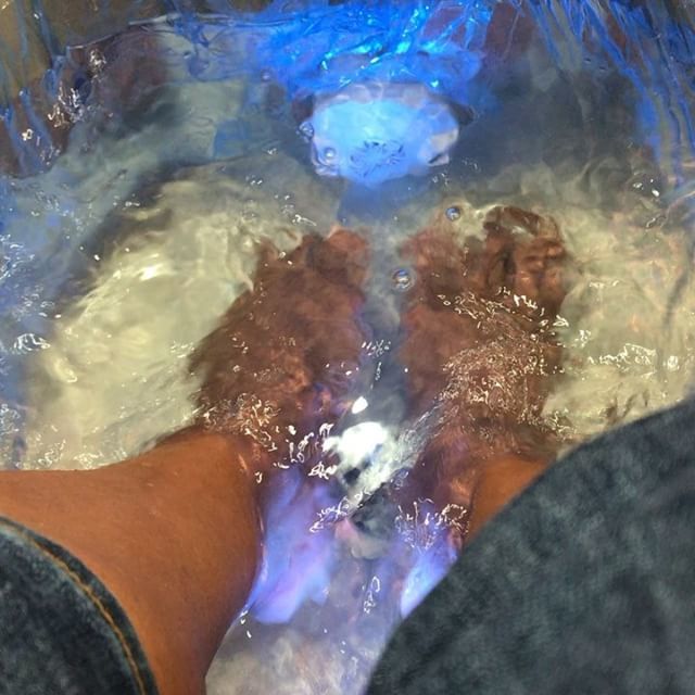 KimilyJohnson's tweet photo. Long overdue #selfcare. I’m trying a new salon for my pedicure. The decor is beautiful. So far so good, but I’ll let you know how it goes. •
•
#pedicure #hutto #nails #spa #beauty #smallbusiness #shoplocal https://t.co/vclZ7IkqOV https://t.co/LN3G9yMyta