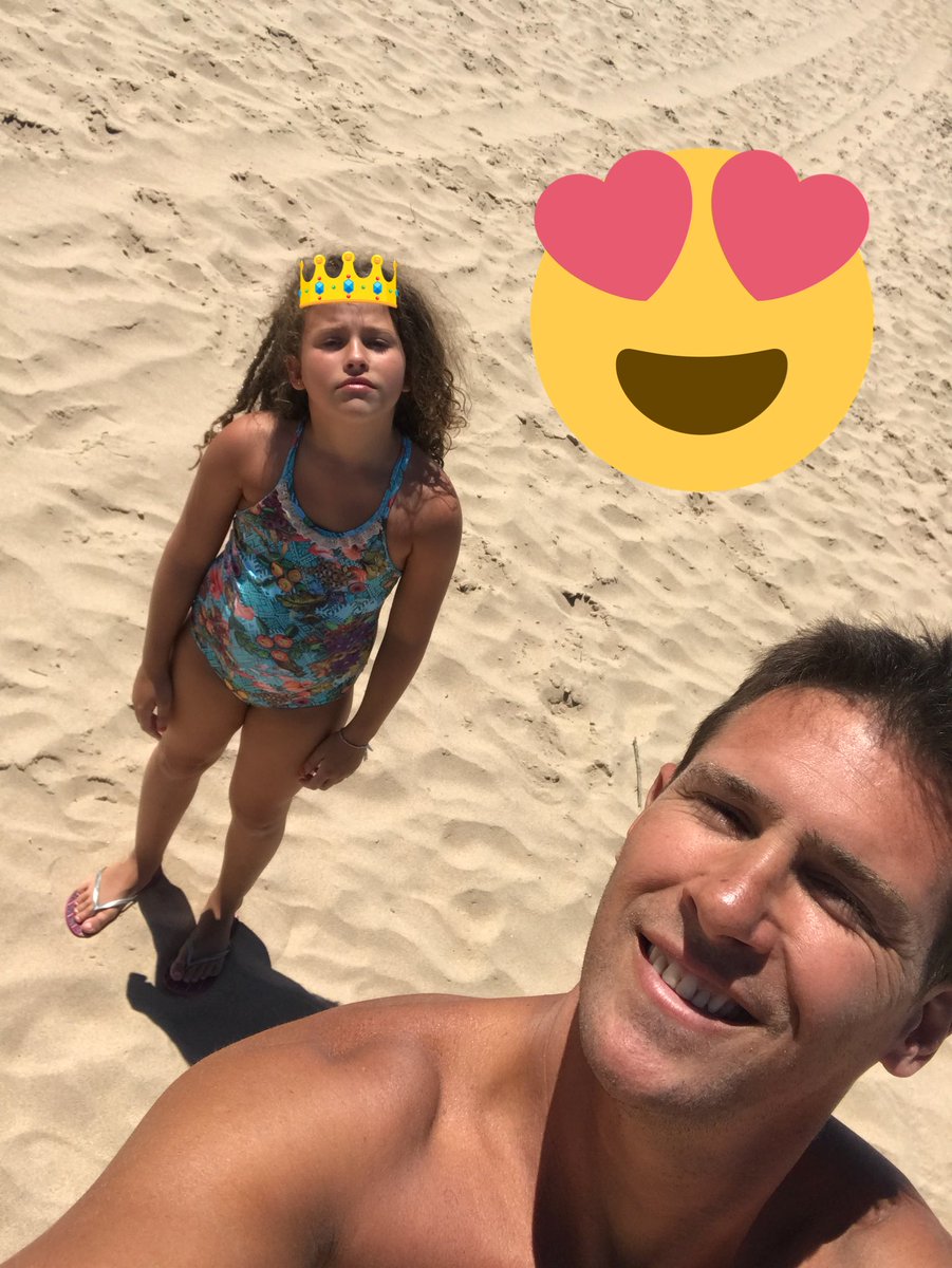 PepeEppenstein's tweet photo. Nina no puede ser más hermosa !! https://t.co/Ml9EXTShln