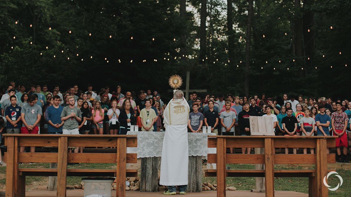 LifeTeen's tweet photo. Hey YOU! If you're not sure you really need to go on your youth group's upcoming retreat, think again! Here are 10 reasons going on a retreat would actually be a really great idea: https://t.co/DAsOJu5Szp https://t.co/deowbPoaej