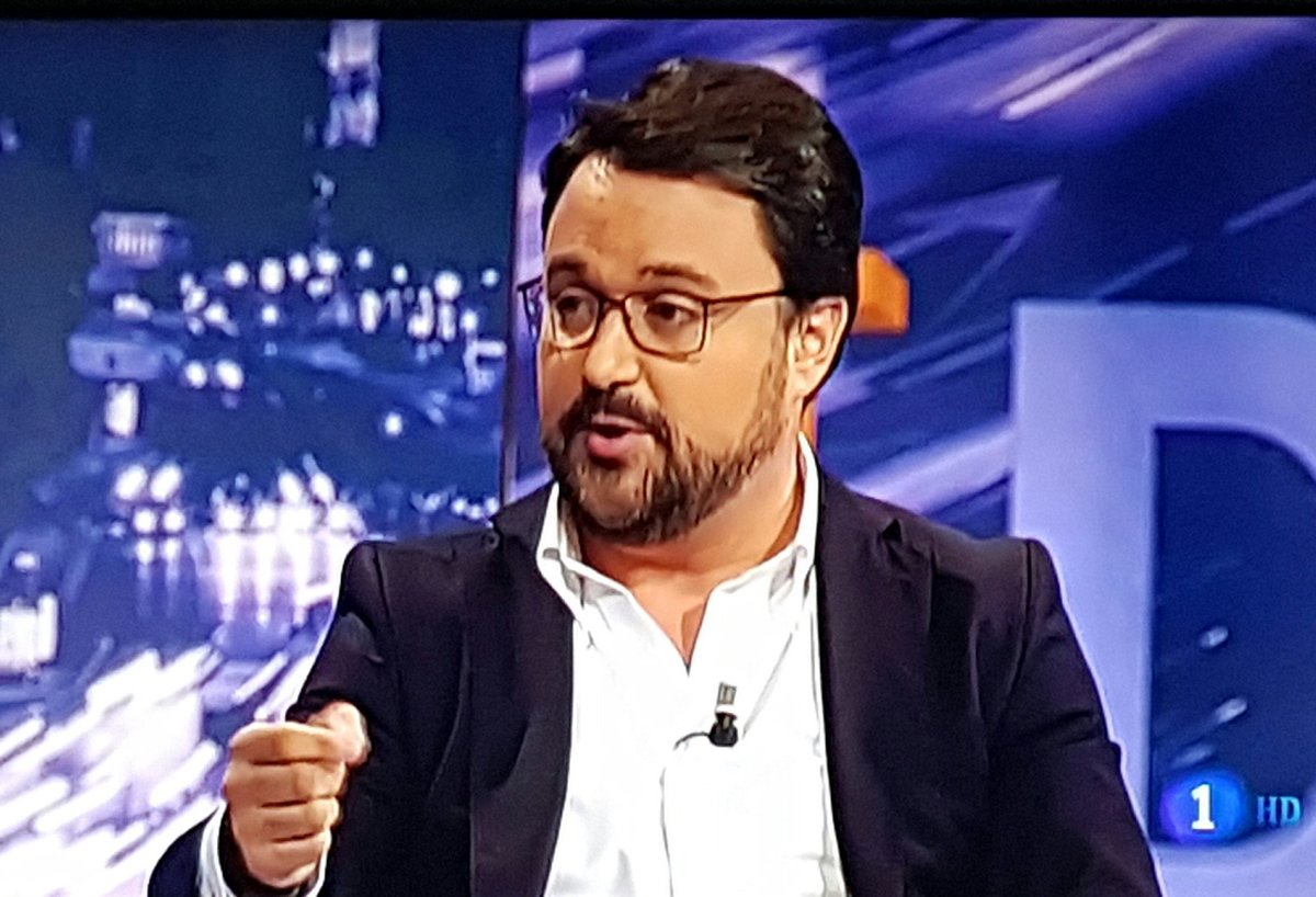 Tijarafe_PP's tweet photo. .@asierantona #AntonaTVE1 #ElPuentedeLasAngustias q no hay ni proycto,aparece n el convenio d carreters.Aparece y desaparece, hasta cuándo 😨 https://t.co/kTWvp2Eb5i