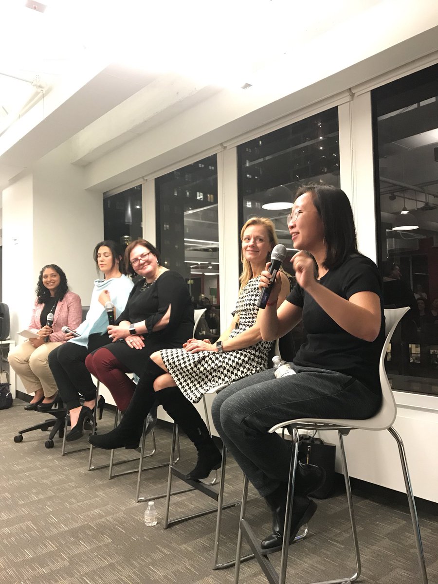 EllevateNtwk's tweet photo. Picking up some common themes from these #powerfulprofessionals: Find your support system. Seek out mentors. Speak up. Ask questions. #InvestInYourself #WomenInTech @MandyAntoniacci @anjutrep @pascoekaren https://t.co/WFgr4HJtlX