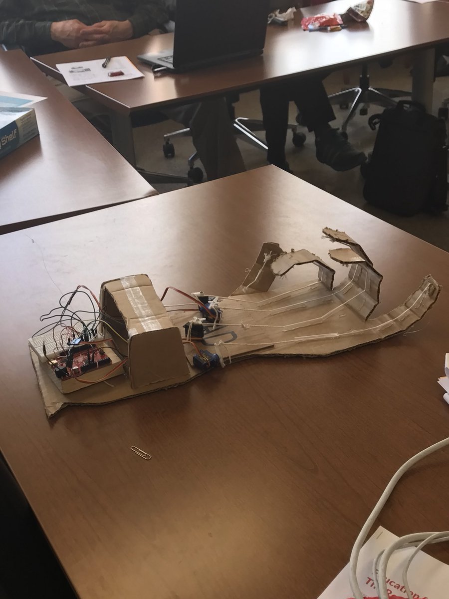 klewiswhite's tweet photo. @darlene_bruton @PGCPSSTEM #TechEdisStem @PGParents https://t.co/h1OtPqiXxu