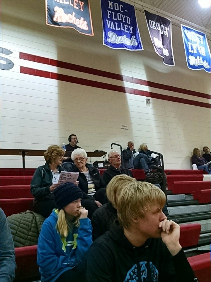 ryan71hawks's tweet photo. Thanks @danyoungksou for coming out Onward Comets https://t.co/hRnDXKXwYf