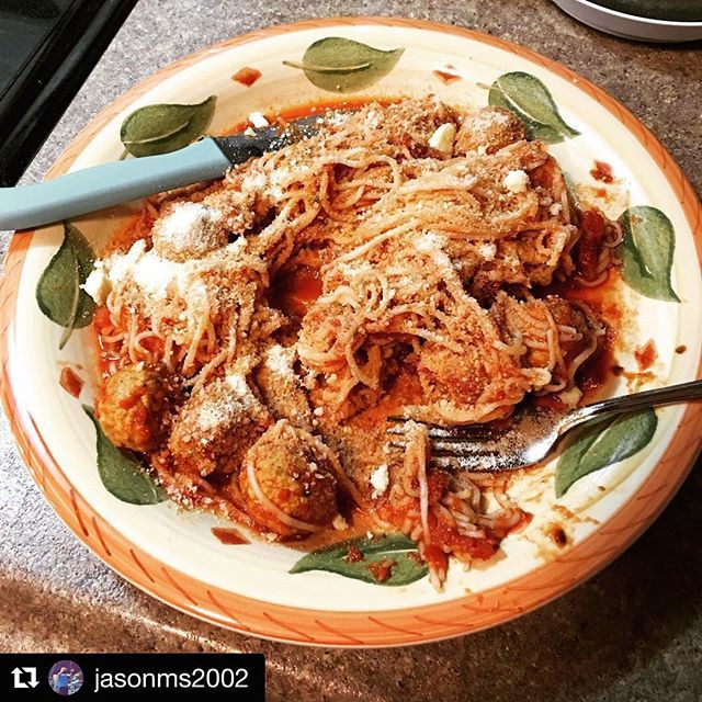 nuPastaCanada's tweet photo. We’re 100% serious when we say that this is a healthy pasta dish and it has no starch! NuPasta is a fibre based pasta.
#Repost @jasonms2002 with @get_repost
・・・
Carbs 38
Fat 18
Protein 33
#nupasta #bluemenu https://t.co/gPhmMWIUgJ https://t.co/oWgiMsTBWo