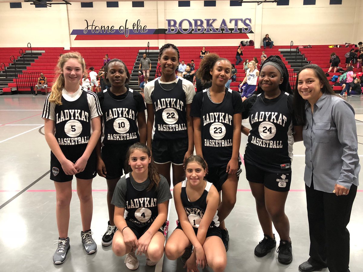 LLMSLadyLynx's tweet photo. Congrats Lucas sixth grade girls on the big win against Brabham tonight!@LLMSLynx https://t.co/iYScu236Rp