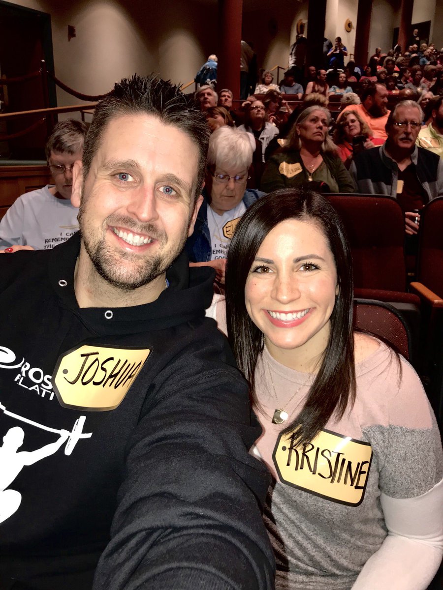 SteeleProject22's tweet photo. Waiting to.... “COME ON DOWN!” @TPIRLIVE #tpirlive #thesteeleproject #ilostbigandsocanyou https://t.co/sPQrgYddai