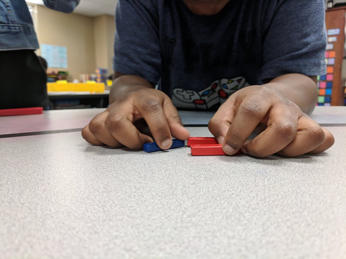 MrsGusewelle's tweet photo. We had fun exploring magnets today. Shout out to the best partner, @msgarza1st , for lending us her awesome magnet kit. #HemmenwayStreak https://t.co/1ULsZSwkRo