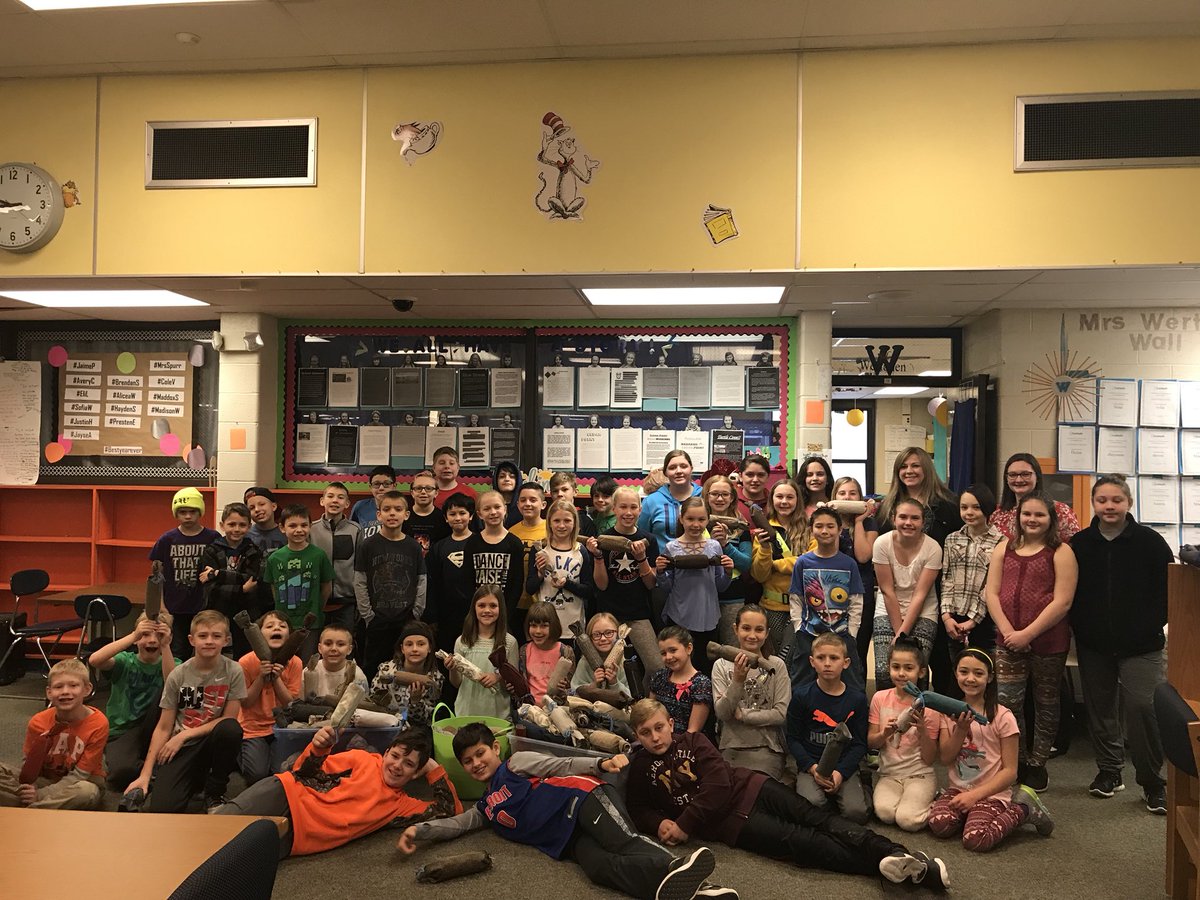 EliseMas's tweet photo. We celebrated Valentine’s Day by giving back to local animal shelters with our upcycled water bottles and fabric for the second year in a row! My third graders and @JVvert ‘s fifth graders partner up and made over 150 dog toys! #GSDChapman #GSDPride #PuppyLove https://t.co/vSQGk2FxnE