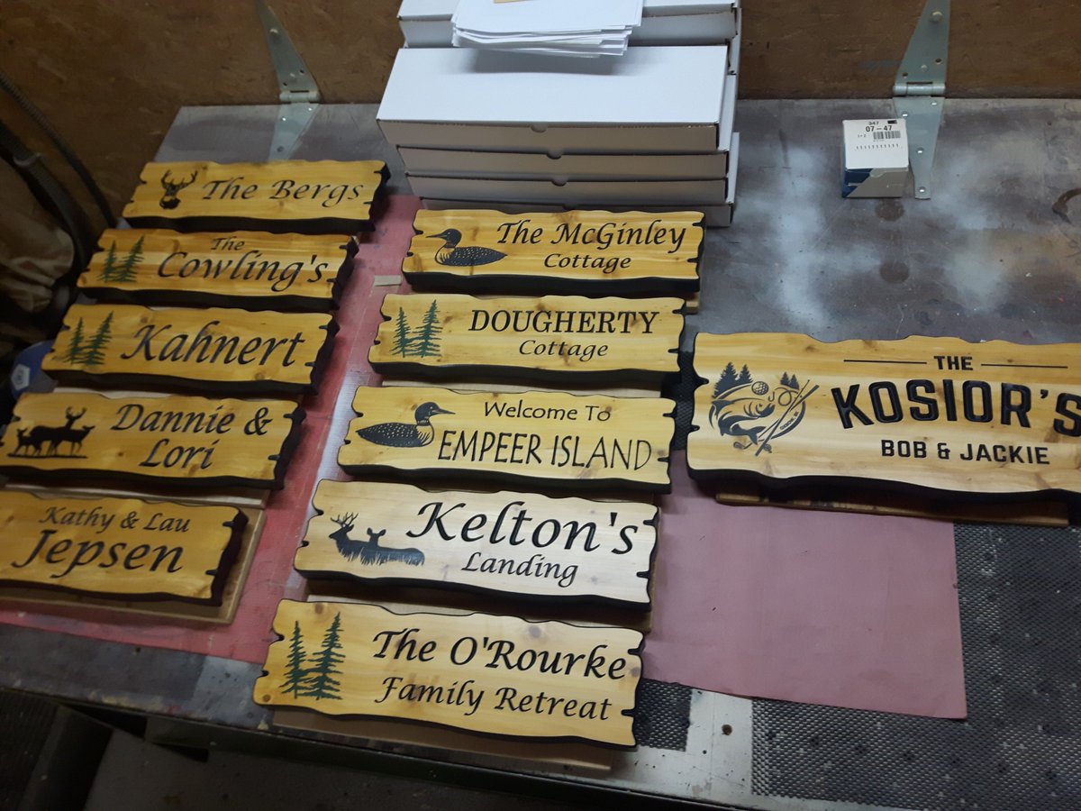 cncsignmaker's tweet photo. Wooden cottage signs. 20% off plus free shipping to Canada and the US 
#campsings #huntingcamp #deer #cedarsigns 

https://t.co/JauGUbLUVr https://t.co/LFCHYh3rMm