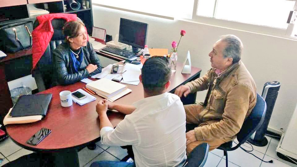 jluisdelrazo88's tweet photo. Hoy acudí a la casa de todos los Priistas @PRIdePUEBLA muchas gracias Maestra Rocío @rgolmedo nuestro partido es un partido siempre abierto a todos sus militantes e incluyente.
#SomosPRI https://t.co/7bcLNZIDSm