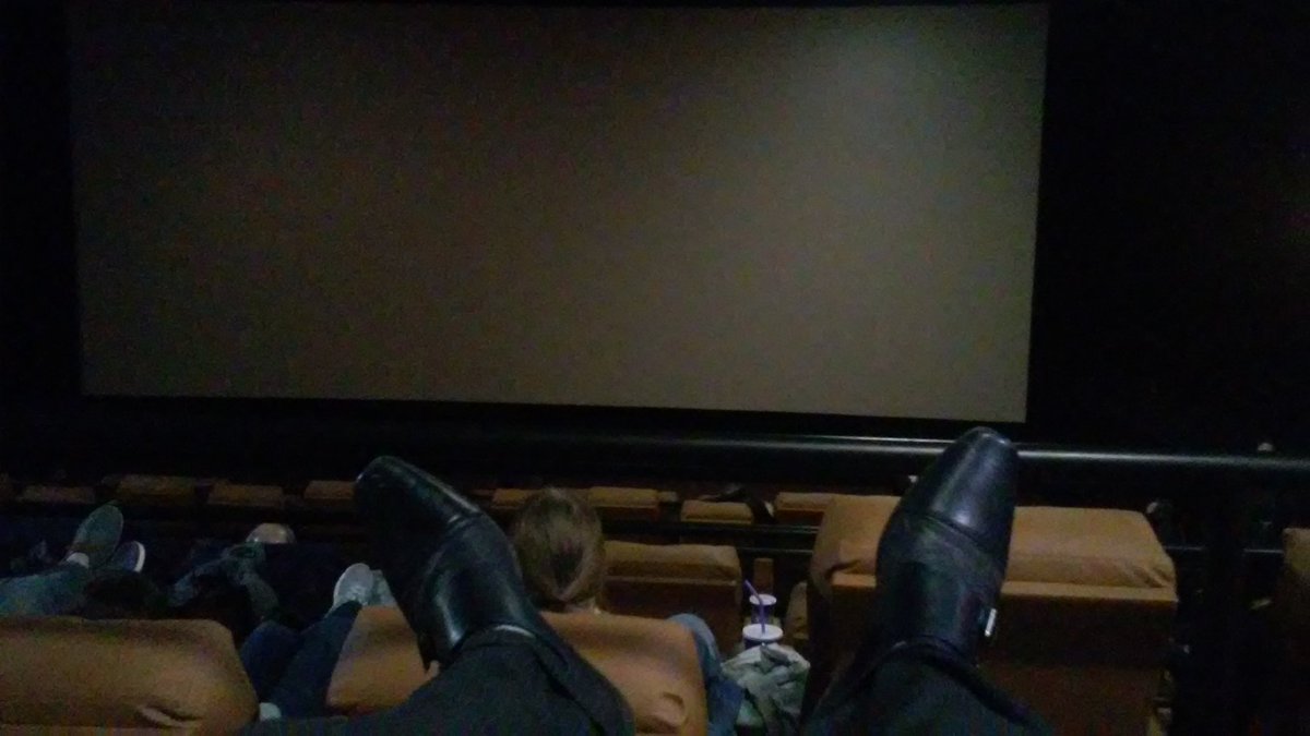 VinceBond86's tweet photo. All set for @theblackpanther. Shoutout to @Lexus for sponsoring the festivities and doling out free popcorn and drinks. On to Wakanda! #LexusBP https://t.co/FLN2gtvn92