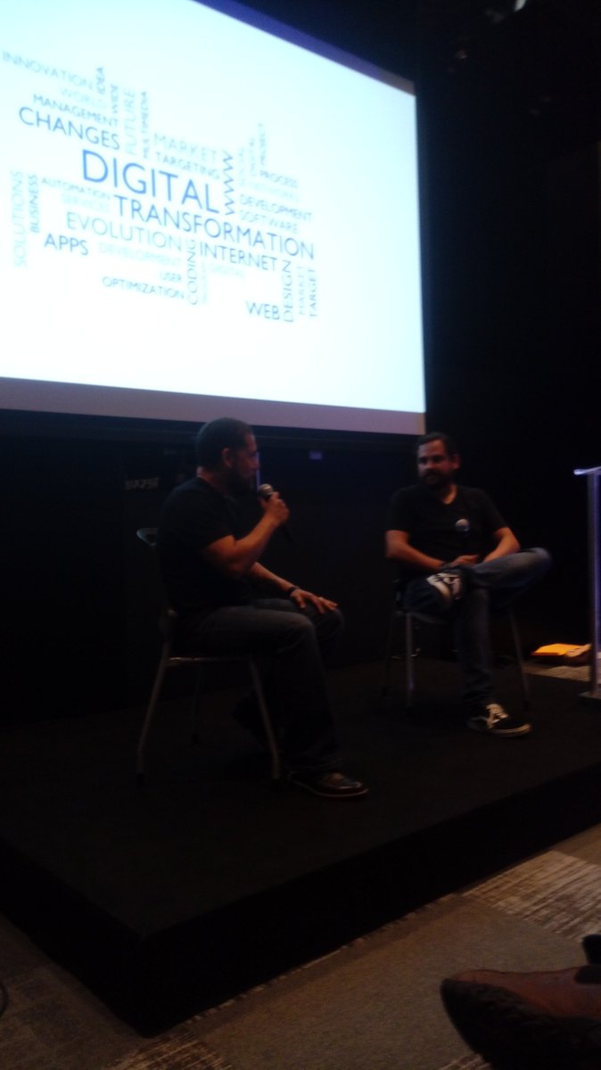 mapoxa's tweet photo. Iniciando el #tektalk hablando de transformacion digital 😀 https://t.co/0Um185gy0G