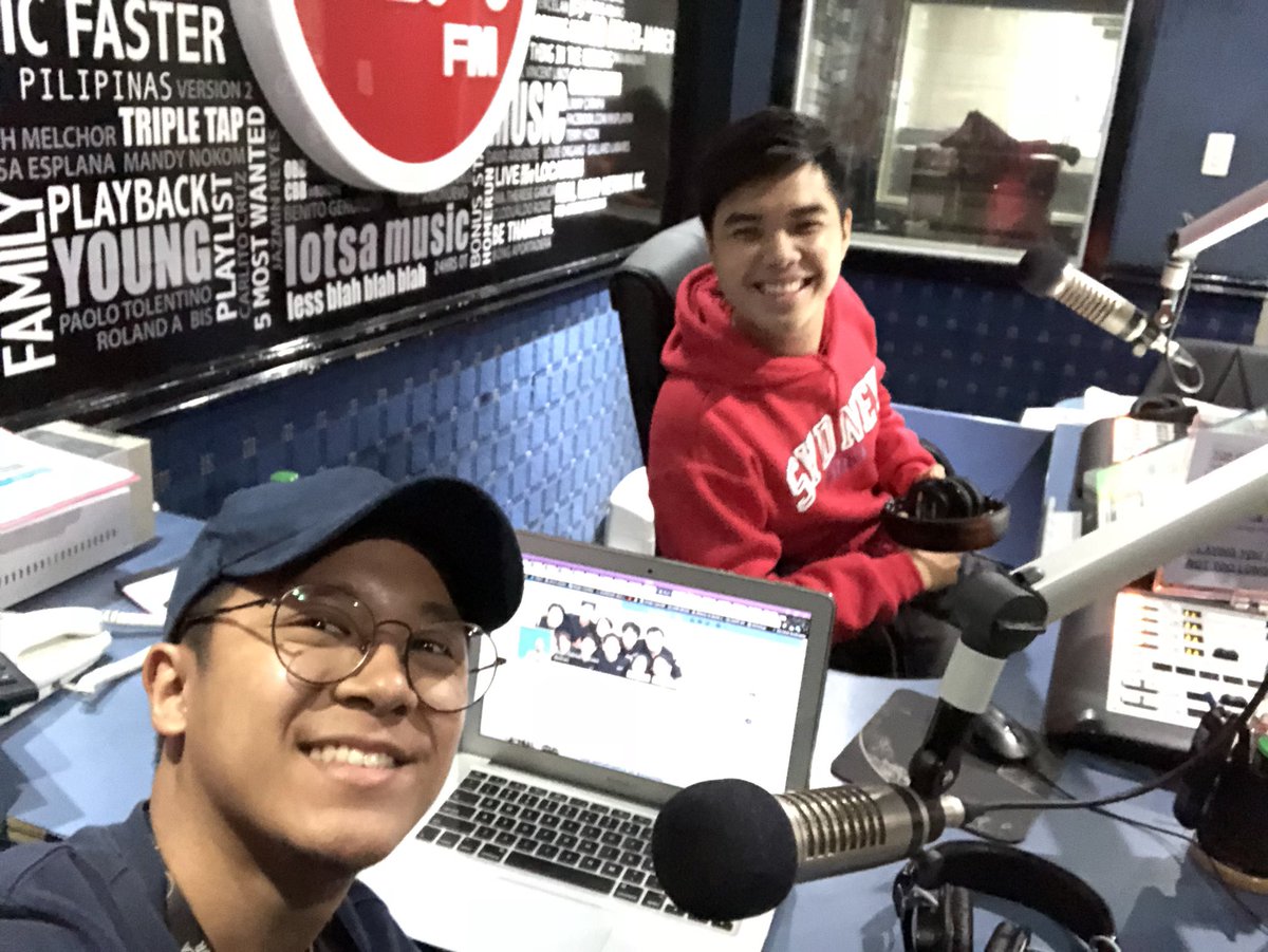 RookieRadio's tweet image. You’ve got Rookie @kevinnarciso representing the rookies this morning for #FirstThing995 with @angeloandres, @KatzSalao, and @_jazreyes! 😝