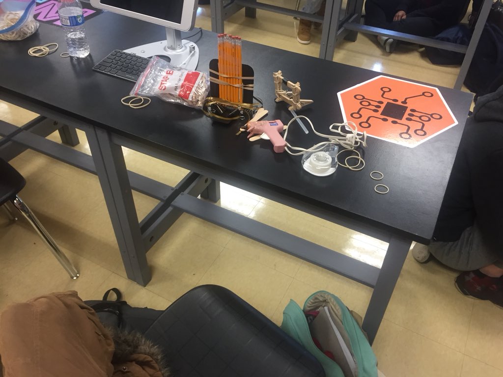PRHS_STEM's tweet photo. #STEM 9th graders using student choice to plan, build, test and redesign some pre-physics concepts in our new #MakerLAB #PRSTEMforAll https://t.co/a1r702IGHh