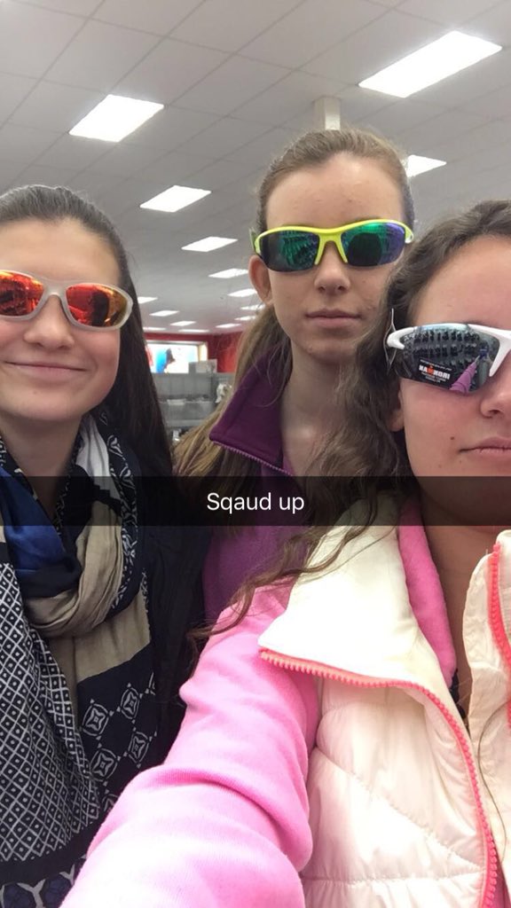 juliac108's tweet photo. Hbd legend @livi_harmat https://t.co/rE21HLN1Lz