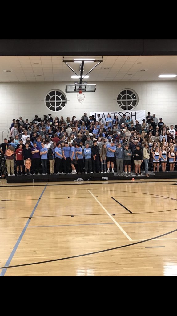 thehhsss2017's tweet photo. 30-3 record. Area champions. Undefeated at home. Sweet 16 appearance. Words can not describe how incredible this team or this season was. Thank you @HHSboysbskball https://t.co/xsnpDAp7lR