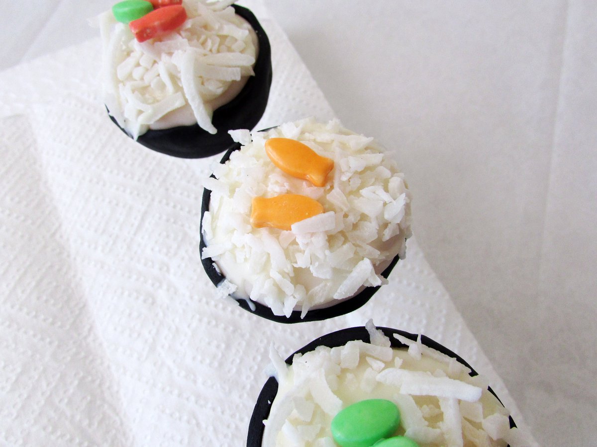 ohindya's tweet image. NEW POST: Sushi Roll Cake Pops &amp;gt;&amp;gt; thesmalladventurer.blogspot.com.au/2018/02/diy-su… 🍣🍣🍣 

#ShinyHappyBloggers @FemaleBloggerRT #bloggerstribe @GRLSWhoCreate #GRLPOWR @Bloggeration_