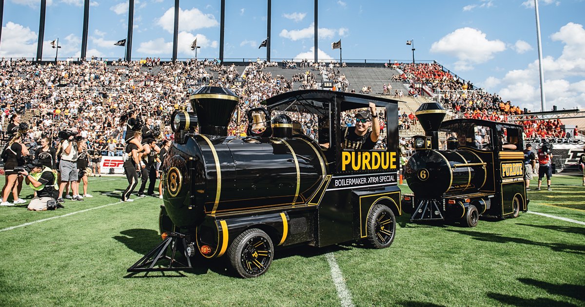 PurdueAlumni's tweet photo. Did you know that the @ReamerClub, which celebrates 95 years in 2018, dedicated the new Xtra Special VIII last fall? 
Get all the details on this new mini mascot here: https://t.co/Ttz5lifqGZ
#TBT https://t.co/NjQKQuzBRa