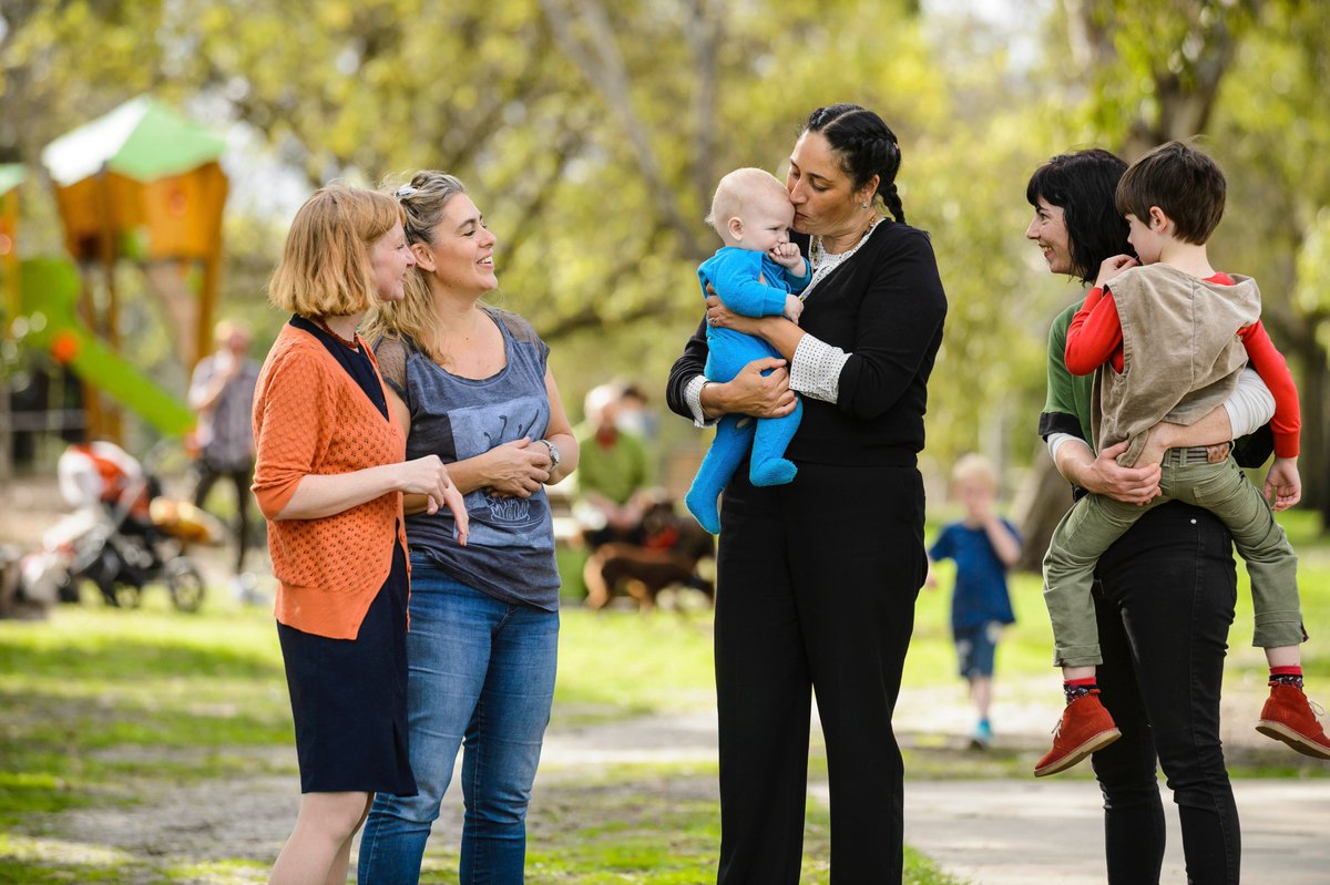Alex4Batman's tweet photo. The Age wonders if the ALP will suffer a worse beating than they did in #Northcote with #BatmanVotes 
Alex has the advantage of being a well known given her solid record of campaigning, and a well loved local resident.
https://t.co/i2qsosrTuL #Alex4Batman https://t.co/G3cDS0hyju