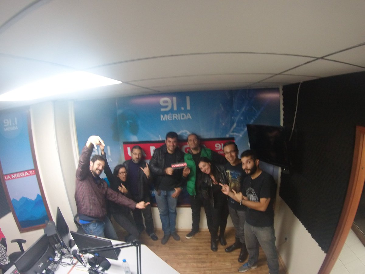 esandrecastillo's tweet photo. ¡¡Buenas nuevas!! nos cambiamos de horario, desde este lunes 26 de febrero, transmitiremos de 7 a 9 pm de lunes a viernes, el rock pica y se extiende !! https://t.co/l2LSwyZESp