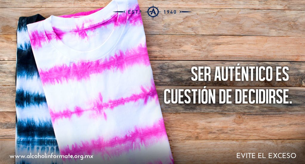 AntillanoRon's tweet photo. Con tan sólo una playera blanca y un poco de pintura para hacer una prenda auténtica. #AntillanoAuténtico https://t.co/dcMrpmG3zo