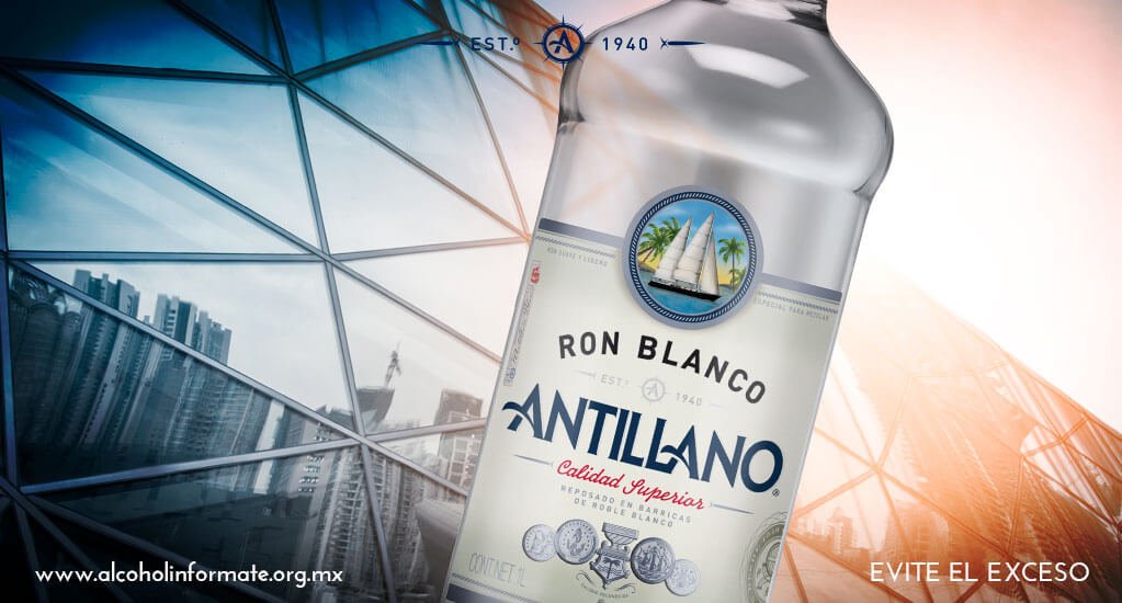 AntillanoRon's tweet photo. Pureza que se manifiesta desde el envase, Ron #AntillanoBlanco https://t.co/XHkuGPIlZ8