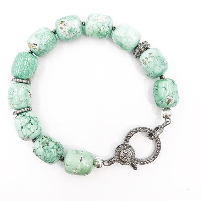 Oiejewelry's tweet image. Natural Turquoise, sterling silver and diamond bracelet #braceletstyle #jewelryoftheday #style2018 #fashion2018 ift.tt/2EuYnn2