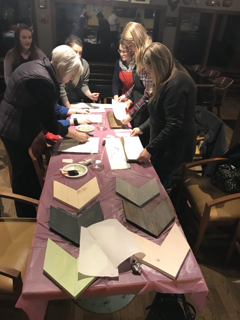 kiwalukjones's tweet photo. #designsign #paintnight #funwiththestaff #rugbyclub @StDominicYQR https://t.co/Qfape2QjMM