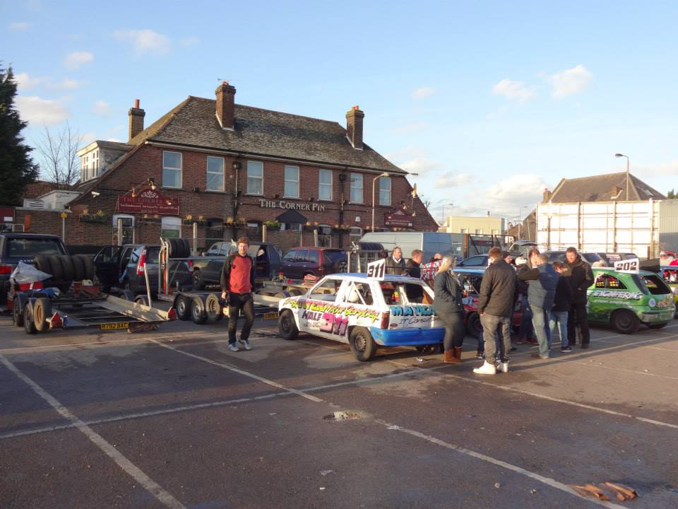 sch13's tweet photo. 4 years ago today 16th Feb 2014, when #WimbledonStadium & Stock Car Racing in #London was #TheCornerPin of Winter Sunday Nights for many of us. This night featured Superstox, Classic Hot Rods, Track Championship Bangers and Rookie Rods. https://t.co/gVipnVykHy