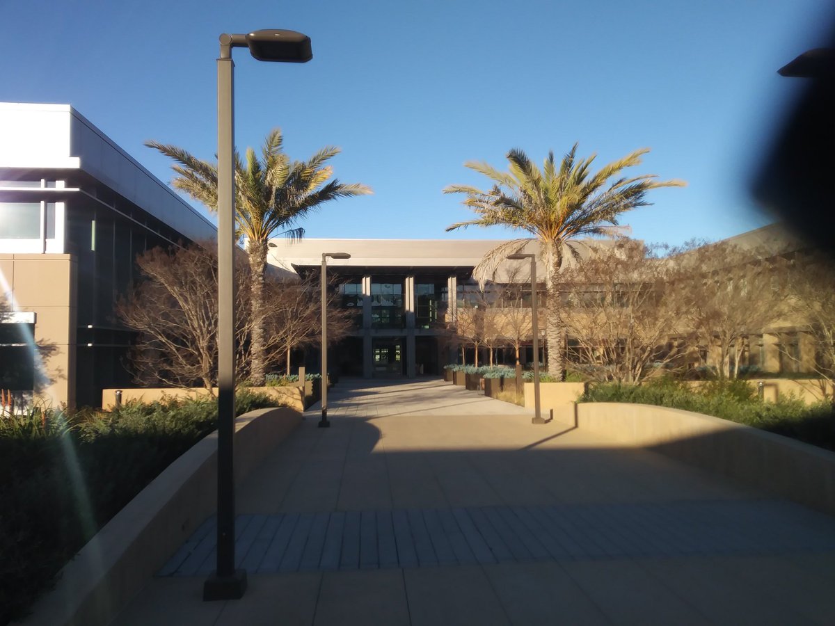 espectable's tweet photo. Investor Panel: What's Hot in 2018. Morgan Lewis building #SiliconValley https://t.co/4Nu6ktFbF4